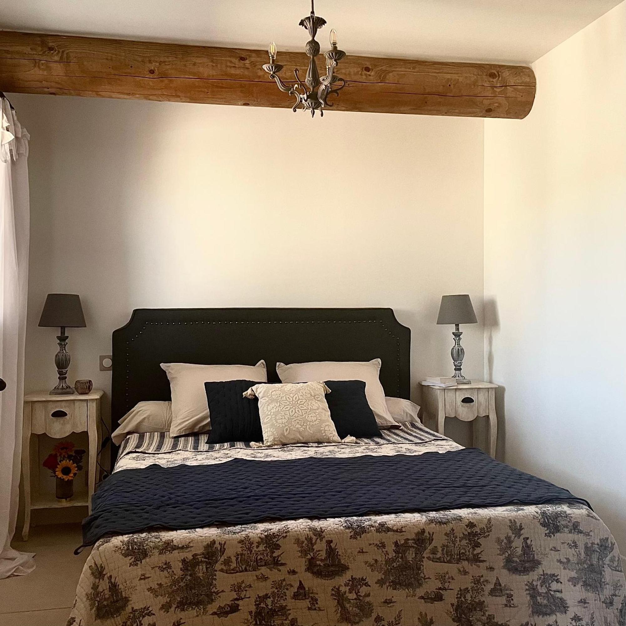 Hotel Les Mazets Du Pas à Gréoux-les-Bains Extérieur photo